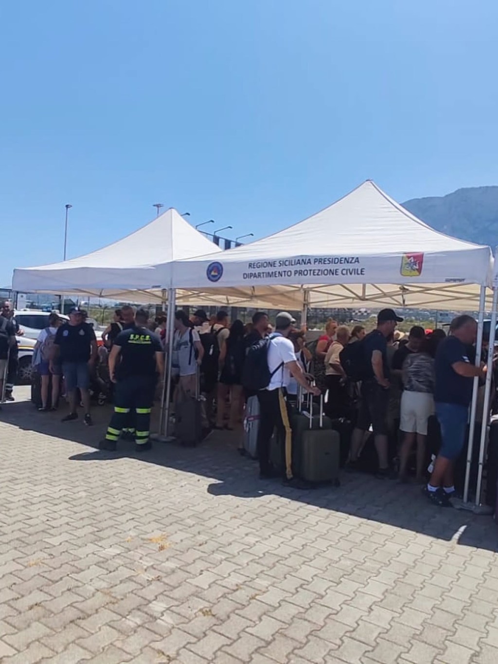 Al momento stai visualizzando Agrigento – Etna, Schifani: “Regione attiva per alleviare i disagi dei passeggeri”