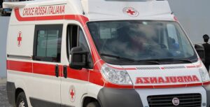 Scopri di più sull'articolo Auto si ribalta lungo la Agrigento-Favara: cinque feriti, soccorsi immediati grazie a un’ambulanza di passaggio