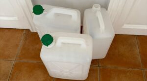 Scopri di più sull'articolo Agrigento – Strutture ricettive senza acqua tra cancellazioni e disagi: il racconto di Alessandra