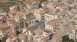 Scopri di più sull'articolo Agrigento – Truffa del falso carabiniere a Casteltermini: pensionata derubata di oro e contanti per 14 mila euro