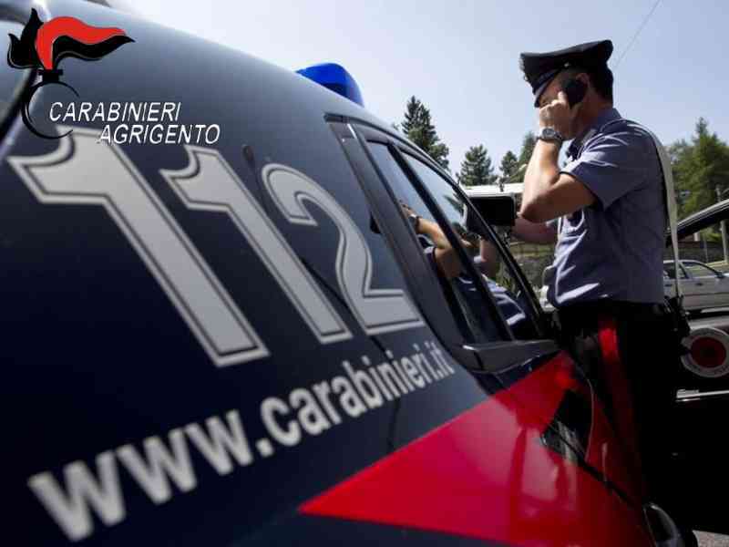 Al momento stai visualizzando Agrigento – Ribera, 31enne tenta di lanciarsi nel vuoto: decisivo intervento dei Carabinieri