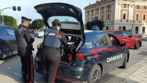 Scopri di più sull'articolo Forzano l’auto di un dentista e gli rubano la borsa medica nel centro di Agrigento, indagini 