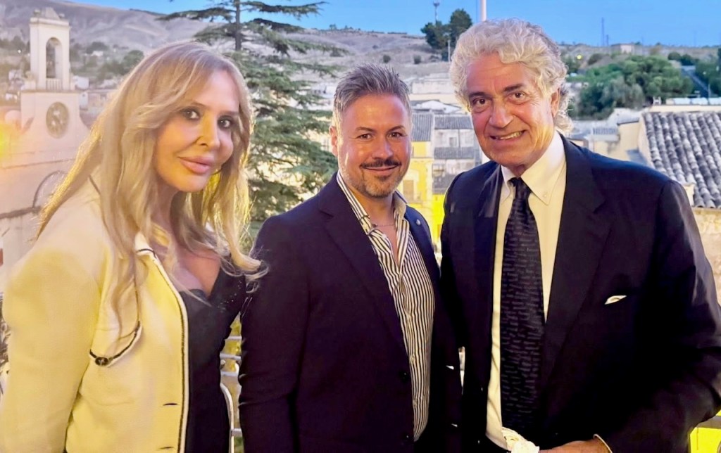 Al momento stai visualizzando Agrigento – “Recital”, Gianfranco Jannuzzo porta il suo spettacolo a Comitini