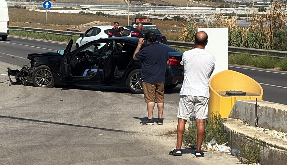 Al momento stai visualizzando Agrigento – Licata, scontro frontale sulla 115: traffico bloccato sulla “Variante”