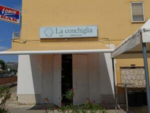 Scopri di più sull'articolo Agrigento – Villaggio Peruzzo: riapre “La Conchiglia”, storico bar-pasticceria