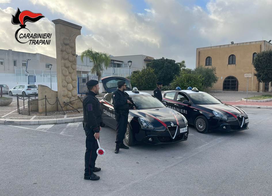 Al momento stai visualizzando Agrigento – Mafia, armi e droga: arrestati due giovanissimi