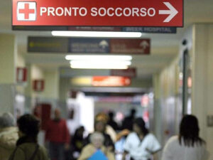 Scopri di più sull'articolo Agrigento – Aggredito e colpito con una lama, operaio in ospedale
