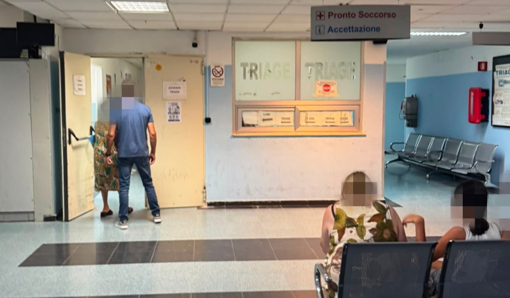 Al momento stai visualizzando Agrigento – Pronto soccorso, ritardi, disservizi e… mosche. Quando si chiedono diritti e si forniscono scuse