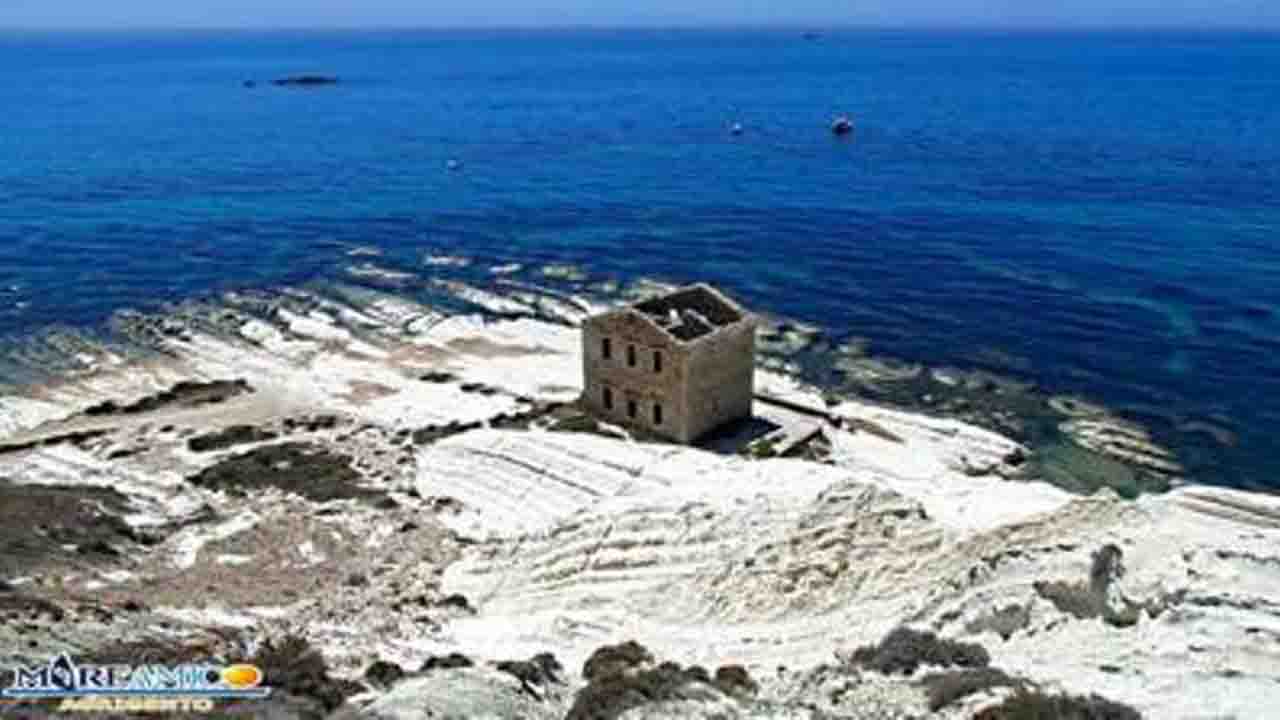 Al momento stai visualizzando Agrigento – Un cinquantenne muore a Punta Bianca per un improvviso malore