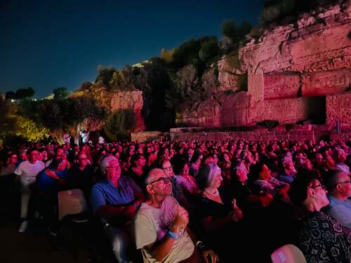 Al momento stai visualizzando Agrigento, Teatro dell’Efebo: 750 persone per Sigfrido Ranucci