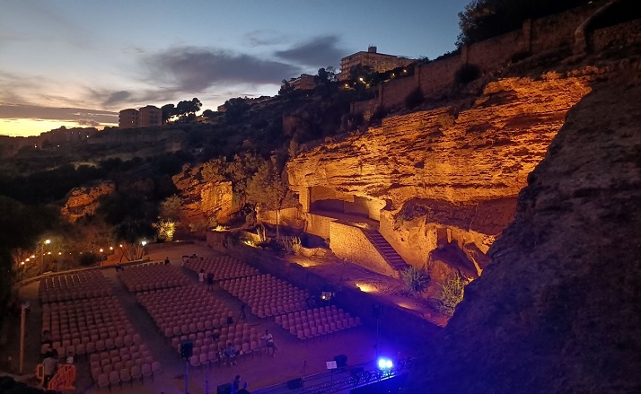 Al momento stai visualizzando Agrigento – Al Teatro dell’Efebo fine settimana con il premio Kaos “Pippo Montalbano” e il Requiem di Mozart nell’adattamento del Coro Lirico Siciliano