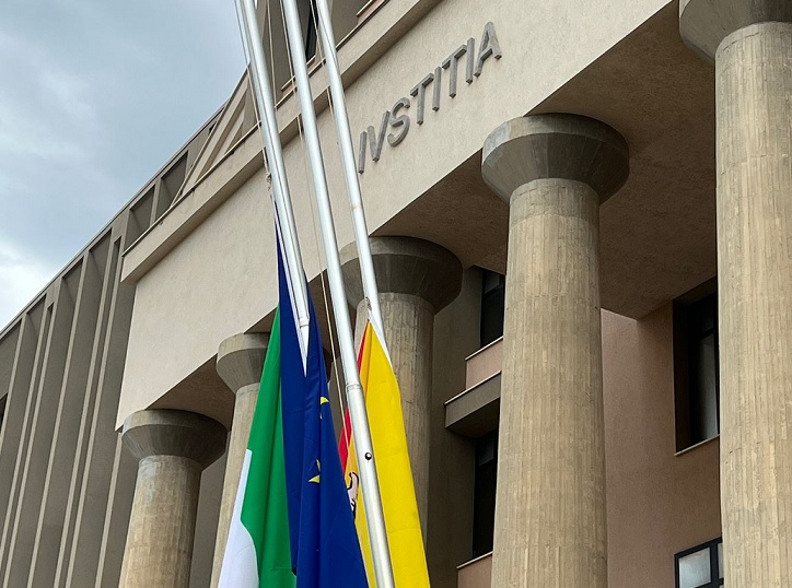 Al momento stai visualizzando Agrigento – Rissa di San Leone, il gip dispone il carcere per il 26enne accusato di tentato omicidio: rigettata la convalida dell’arresto
