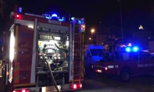 Scopri di più sull'articolo Agrigento – A fuoco, di notte, il tetto di un vivaio di Licata: indagano i carabinieri
