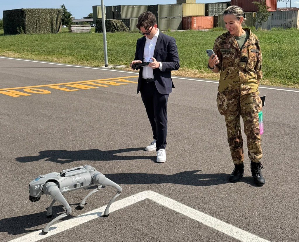 Scopri di più sull'articolo Agrigento – Azienda agrigentina presenta “Argo”, un cane robot con IA per gestire le emergenze