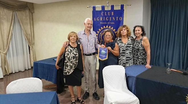 Al momento stai visualizzando Agrigento – Inner Wheel Club: Solidarietà in amicizia e condivisione con il Torneo di Burraco