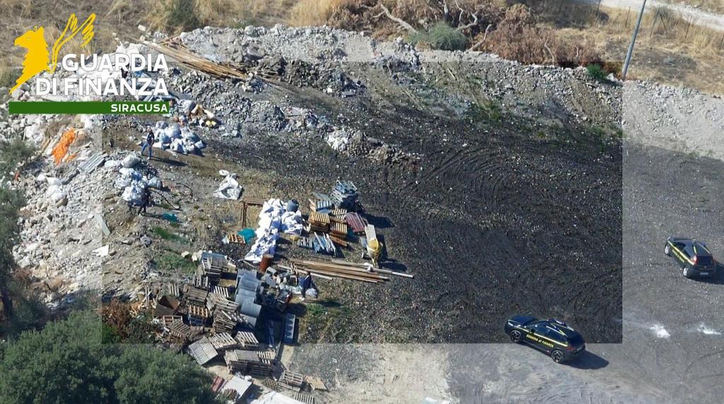 Al momento stai visualizzando Agrigento – Scoperta discarica abusiva, sequestrato terreno di oltre 6.500 metri quadrati