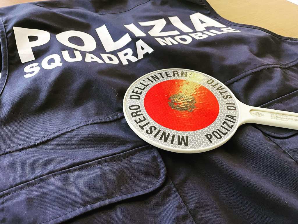 Scopri di più sull'articolo Agrigento – Ai domiciliari con oltre sette di chili di droga: arrestati due fratelli