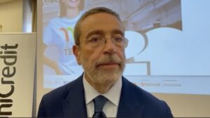 Scopri di più sull'articolo Agrigento – Tangenti alla motorizzazione, direttore Pizzuto ai domiciliari: “Era un prestito”