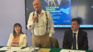 Scopri di più sull'articolo Agrigento – Inaugurazione anno scolastico, Turano incontra i presidi a Favara, giovedì ultima tappa a Brolo