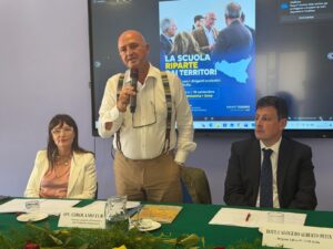 Scopri di più sull'articolo Agrigento – Inaugurazione anno scolastico, Turano incontra i presidi a Favara, giovedì ultima tappa a Brolo