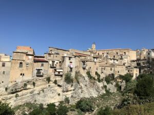 Scopri di più sull'articolo Agrigento – Burgio, lite e minacce con fucile: denunciato