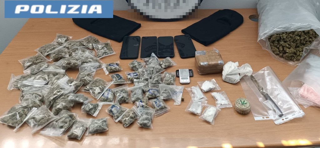Al momento stai visualizzando Agrigento – Blitz della polizia dopo aggressione ad agenti, 3 arresti