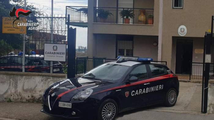 Al momento stai visualizzando Agrigento – Confasi Sicilia dona un defibrillatore a Caltabellotta