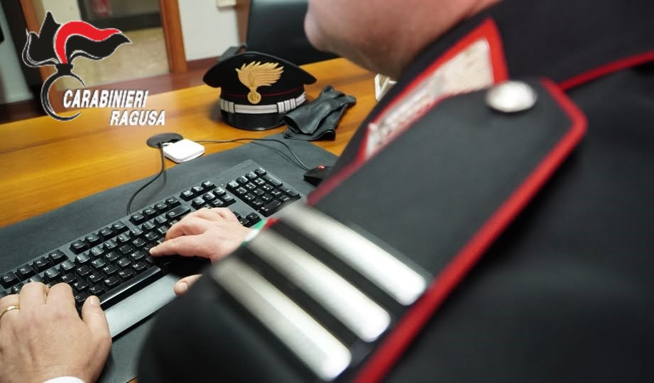 Al momento stai visualizzando Agrigento – Ragusa, trova un portafoglio con 2.900 euro e lo consegna ai Carabinieri: restituito tutto al proprietario