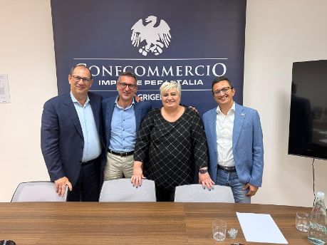 Al momento stai visualizzando Agrigento – Confcommercio propone un ticket simbolico per la Sagra del mandorlo in fiore