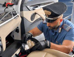 Scopri di più sull'articolo Agrigento – Pagano al panificio con 50 euro falsi: i Carabinieri individuano quattro giovani