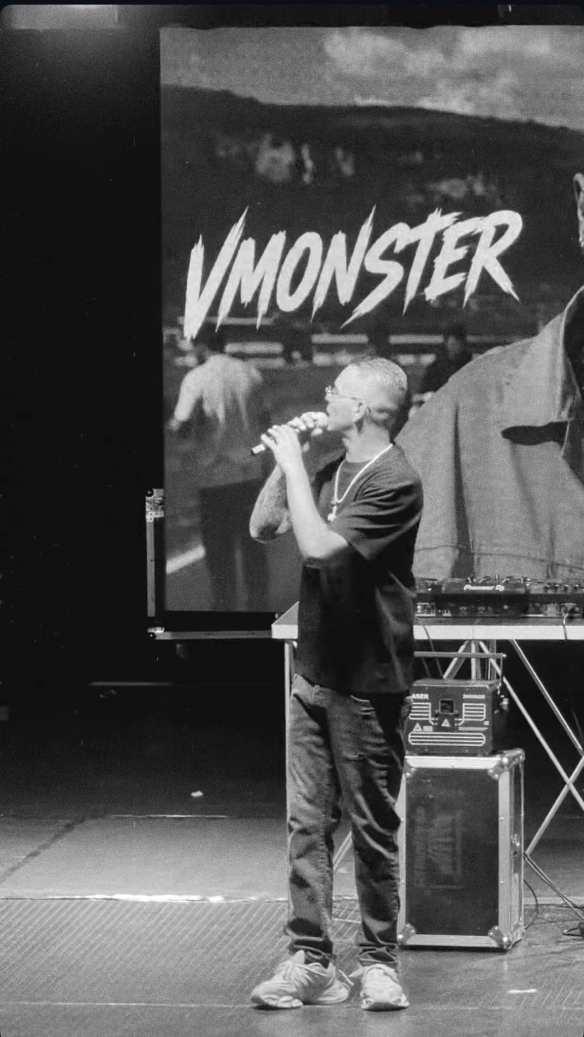 Al momento stai visualizzando Agrigento – Palma in delirio per VMonster. Oltre 5mila presenti al concerto