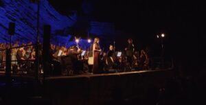 Scopri di più sull'articolo Agrigento – L’orchestra Filarmonica Demetra incanta il pubblico dell’Efebo