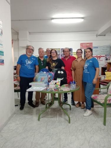 Al momento stai visualizzando Agrigento – Volontari di Strada e MCL di nuovo a braccetto: raccolto materiale scolastico per bambini di famiglie bisognose
