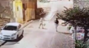 Scopri di più sull'articolo Agrigento – Abbandono di rifiuti a Favara: la presa di posizione dei sacerdoti dopo il video del sindaco