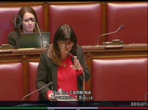 Scopri di più sull'articolo Agrigento – CARBURANTI: IDA CARMINA: “AGRICOLTORI E PESCATORI SICILIANI AL COLLASSO