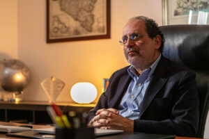 Scopri di più sull'articolo Agrigento – L’ex pm Antonio Ingroia ha aderito a Controcorrente
