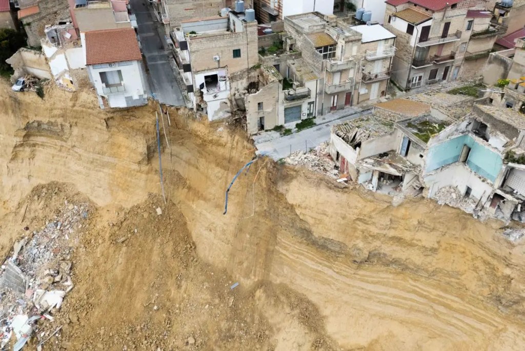 Al momento stai visualizzando Agrigento – Frana di Niscemi, nuovo sopralluogo di Ciciliano e vertice operativo
