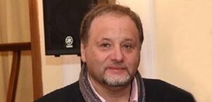Scopri di più sull'articolo Agrigento – Il prof. Francesco Pira: “Le challenge che spingono i bambini a nascondersi nei negozi, una forma di abbandono digitale”