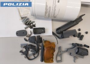 Scopri di più sull'articolo Agrigento – Scoperto laboratorio di armi con stampante 3D: un arresto