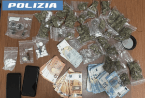 Scopri di più sull'articolo Agrigento – In giro con la droga nel marsupio: arrestato 24enne