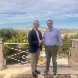 Scopri di più sull'articolo Agrigento – Ex sindaco Parello continua percorso con on. Salvaggio e Forza Italia