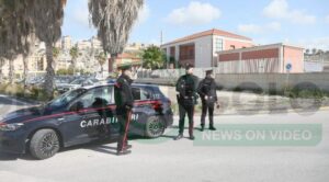 Scopri di più sull'articolo Agrigento – Non si ferma all’alt e tenta di investire carabiniere, era ubriaco e senza patente: denunciato 