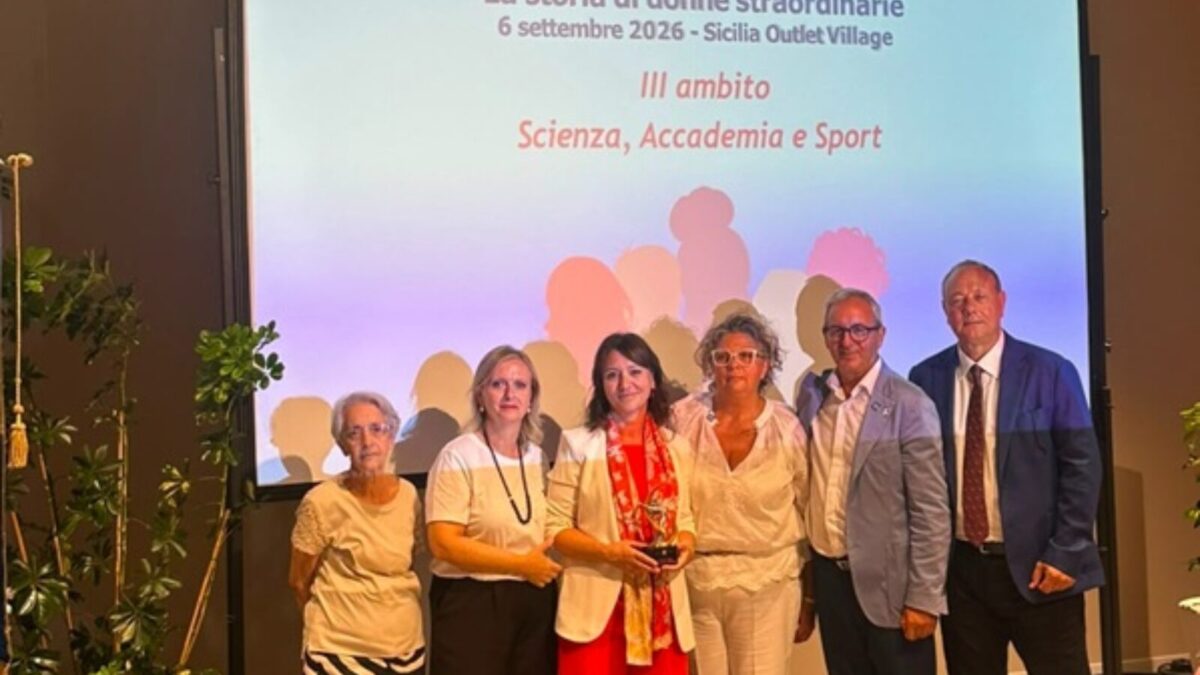 Al momento stai visualizzando Agrigento – ARAGONA: AD ANNA MARIA DI GIACOMO IL PRESTIGIOSO RICONOSCIMENTO DI “DONNA STRAORDINARIA”