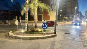 Scopri di più sull'articolo Agrigento, il rebus della rotatoria di via Manzoni: Senza segnali di precedenza si rischia il morto