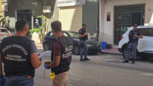 Scopri di più sull'articolo Due sparatorie in 24 ore e una sola pistola, ad Agrigento si indaga su possibile regolamento di conti 