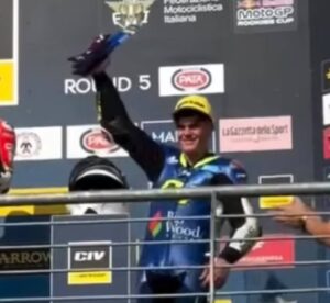 Scopri di più sull'articolo Agrigento – CIV Cremona, il giovane pilota Carmelo Belluzzo conquista il terzo posto in Moto 3