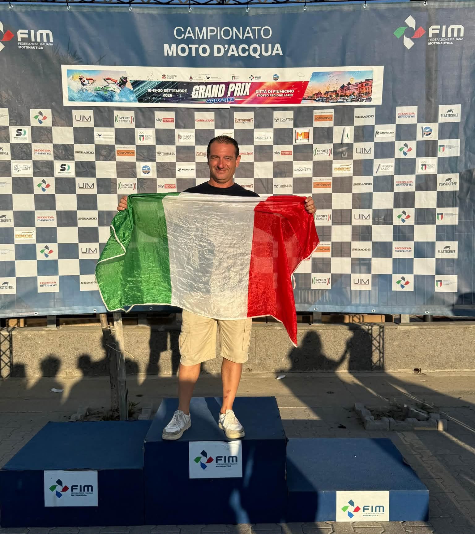 Al momento stai visualizzando Agrigento – Stefano Castronovo è campione italiano di moto d’acqua