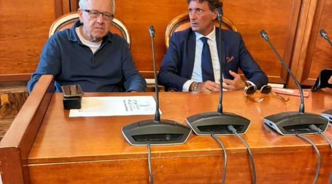 Al momento stai visualizzando Agrigento riscopre il fascino del Grand Tour: turisti inglesi sulle tracce del Gattopardo accolti in aula Sollano