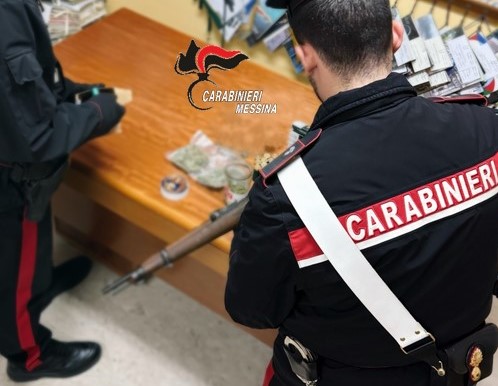 Al momento stai visualizzando Agrigento – Messina, droga e un fucile rubato in casa: arrestato un 29enne