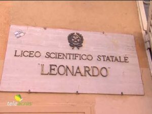 Scopri di più sull'articolo Teleacras – Sicilia, al liceo sei studenti su dieci